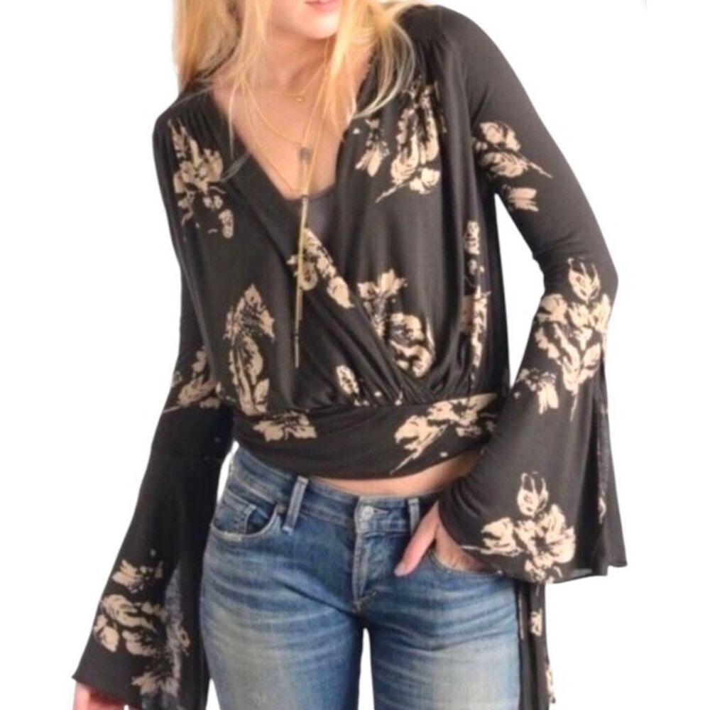 Free People Womens Fiona Top Small Gray Tan‎ Bell Sleeve Surplice Crop Boho